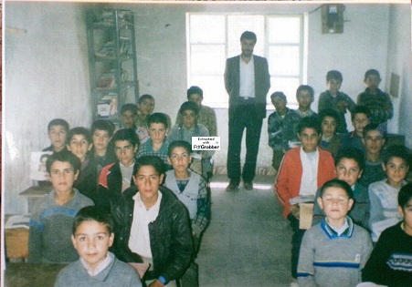 دانش آموزان علم کندی پری مدرسه راهنمایی شهید اجلّی ماهنشان زنجان مهرابادی زنجانی